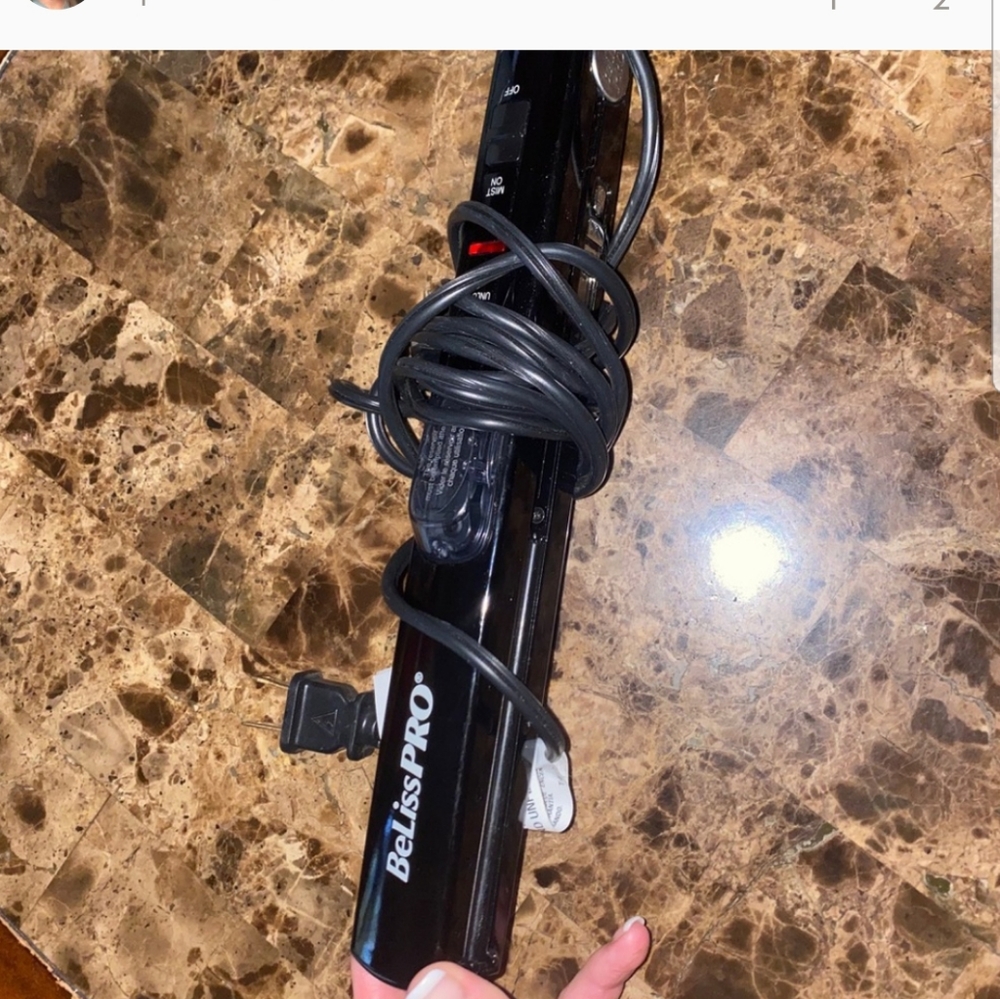 Hair straightener